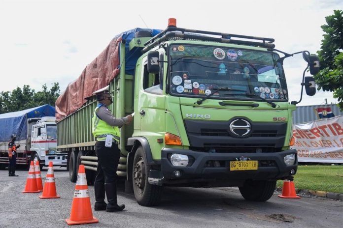 strategi penanganan kendaraan over dimension overload (ODOL) di Indonesia
