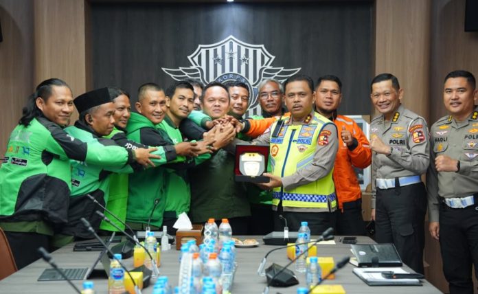 Ojol Jambi Nilai Program Korlantas Menyapa Membuat Pengemudi Lebih Diperhatikan