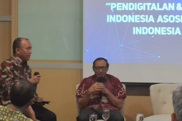 Prof. Edi Leksono, peneliti SCCIC ITB
